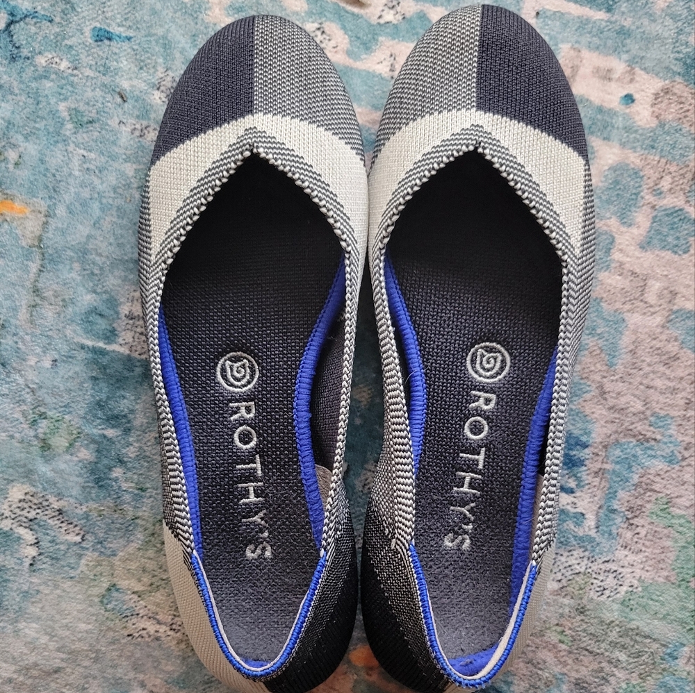 Rothys captoe flats black and white size 7.5